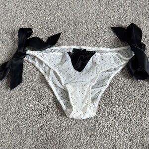 Vintage Victoria’s Secret Satin Bow Bikini Panties